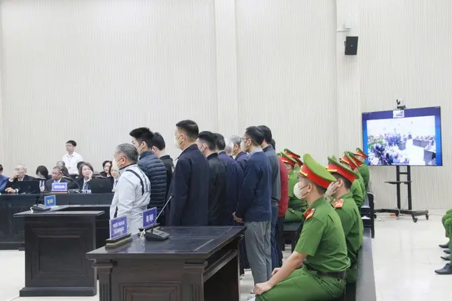 03vqoy anh 2 6532 2816 1744016547067 1744016547258936219505
