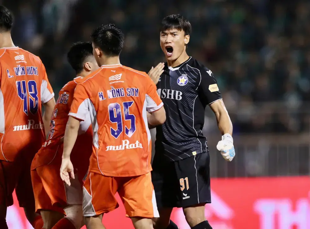Đội Đà Nẵng thi đấu