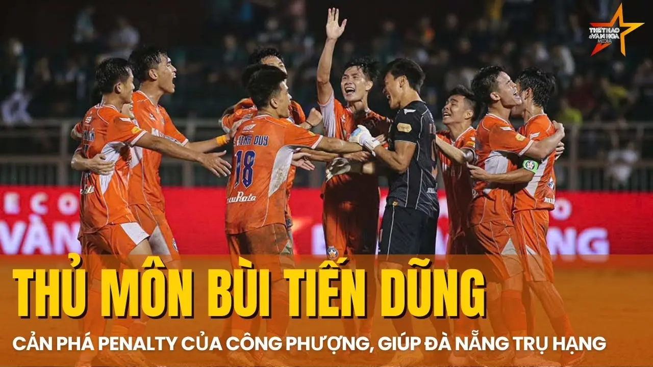 Bùi Tiến Dũng và chai nước