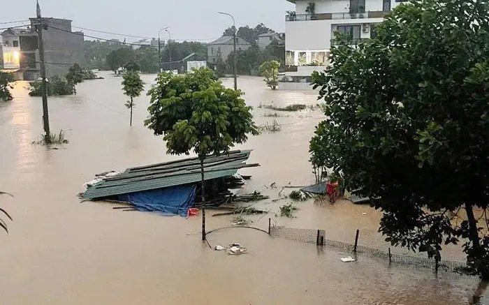 Nguy cơ ngập úng và sạt lở đất