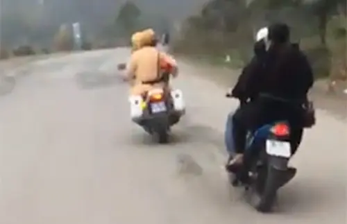 Cảnh sát truy đuổi người vi phạm giao thông