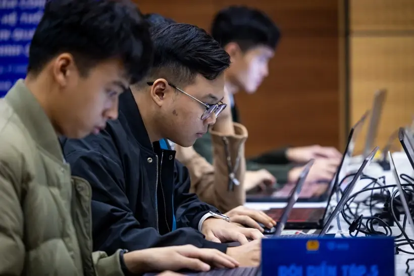 Tấn công Hacker