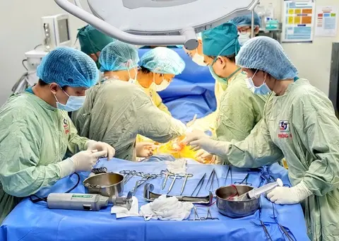 Phẫu thuật lấy tạng