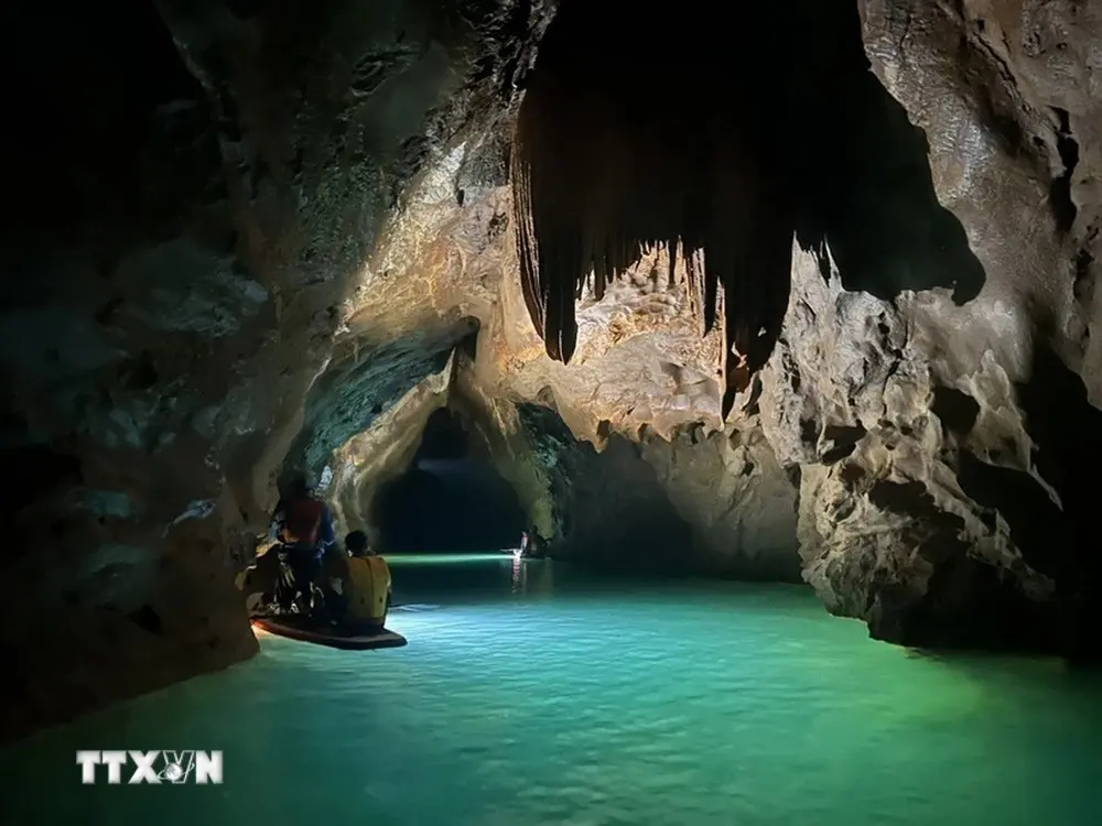 0au8o6 1104 phong nha