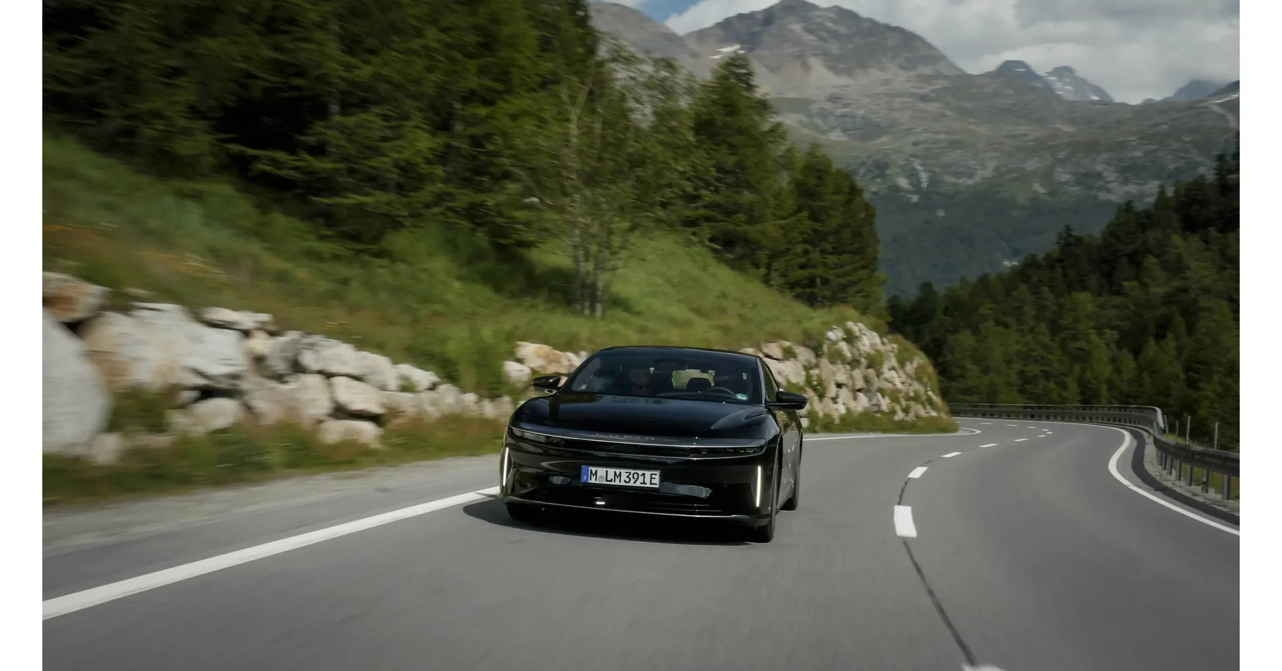 0z965w Lucid Group Air Grand Touring Guinness World Records Title 4 scaled