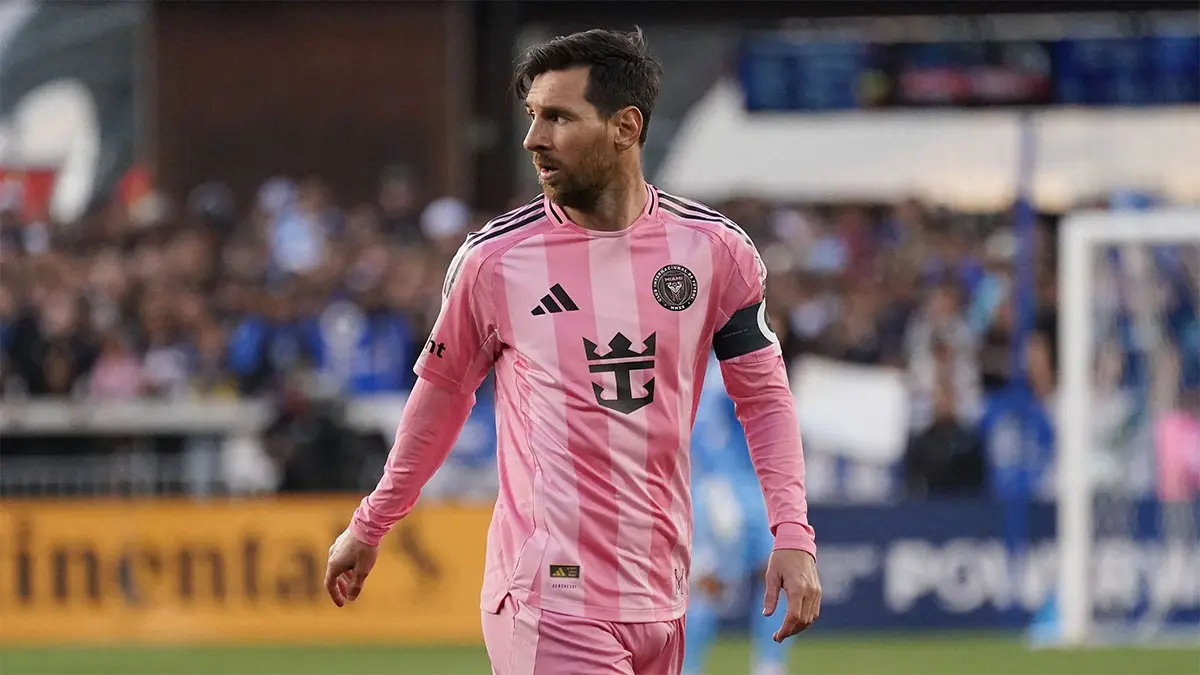 11k3j8 messi 1747289796087702519998