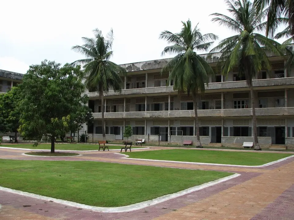 1b7o9t Tuol Sleng