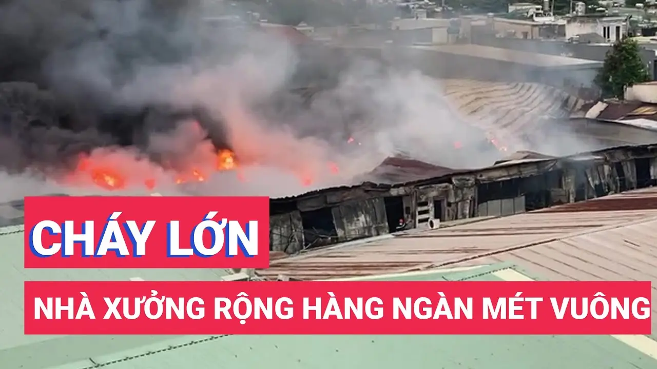 Kho hàng bị thiêu rụi