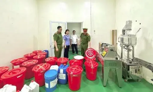 Mỹ phẩm giả