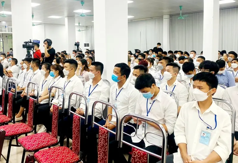 Ảnh minh họa thanh niên thất nghiệp