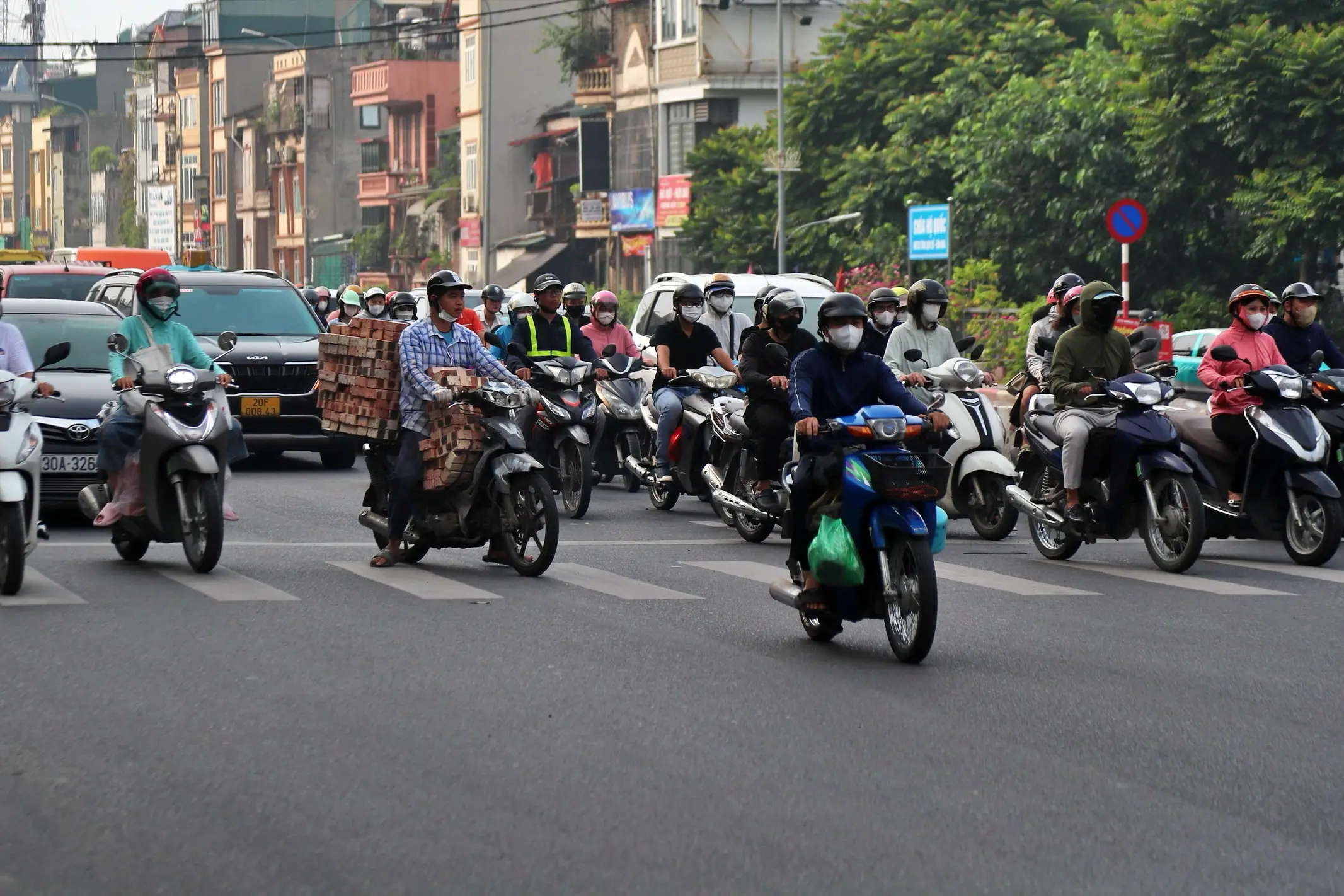 9z712m cam xe may o ha noi 5 17524644120941784801079