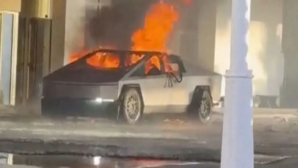 cth5wn skynews tesla cybertruck explosion 6789613