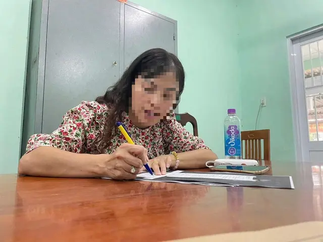 Xử phạt hành chính nữ du khách