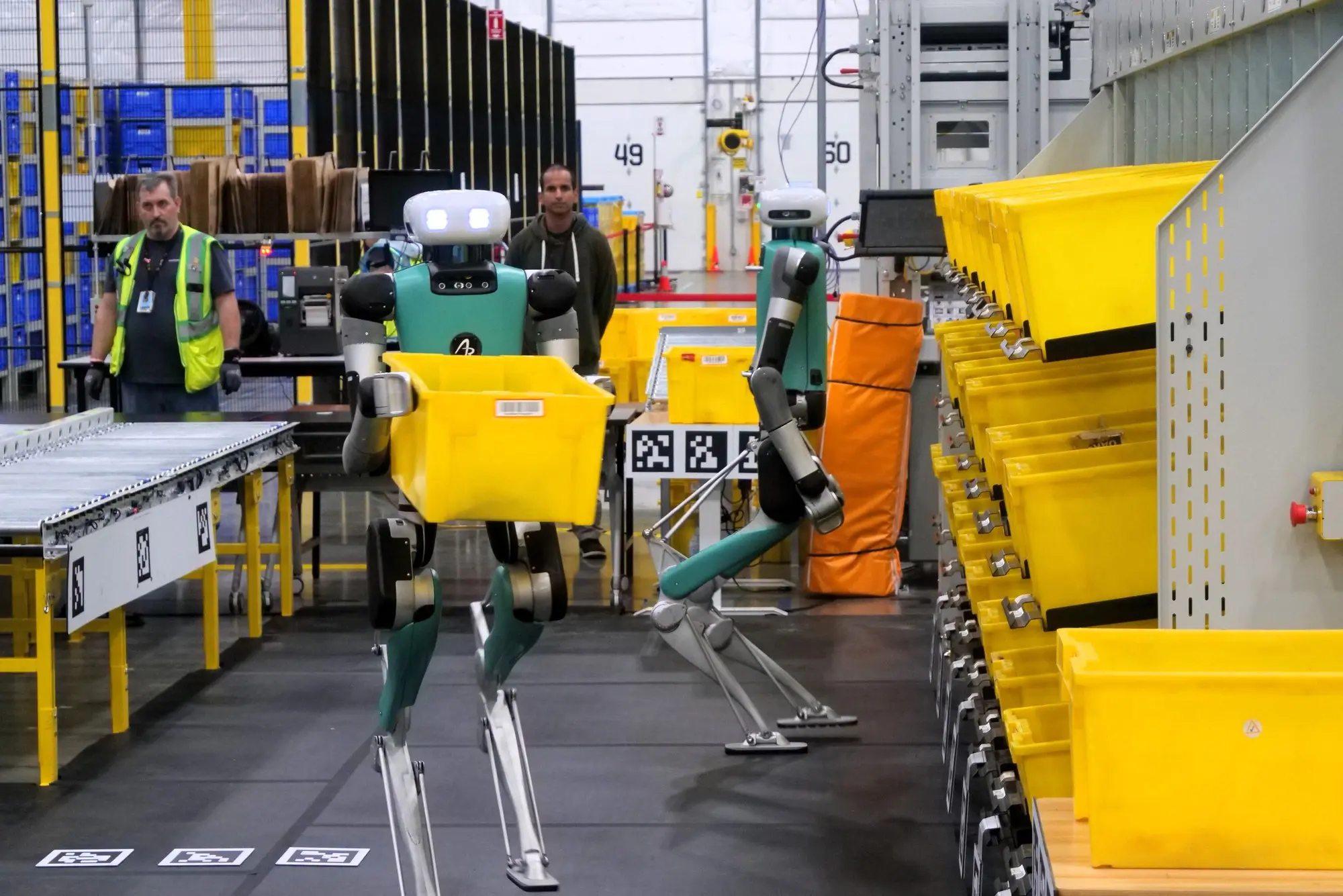 Amazon Digit robot