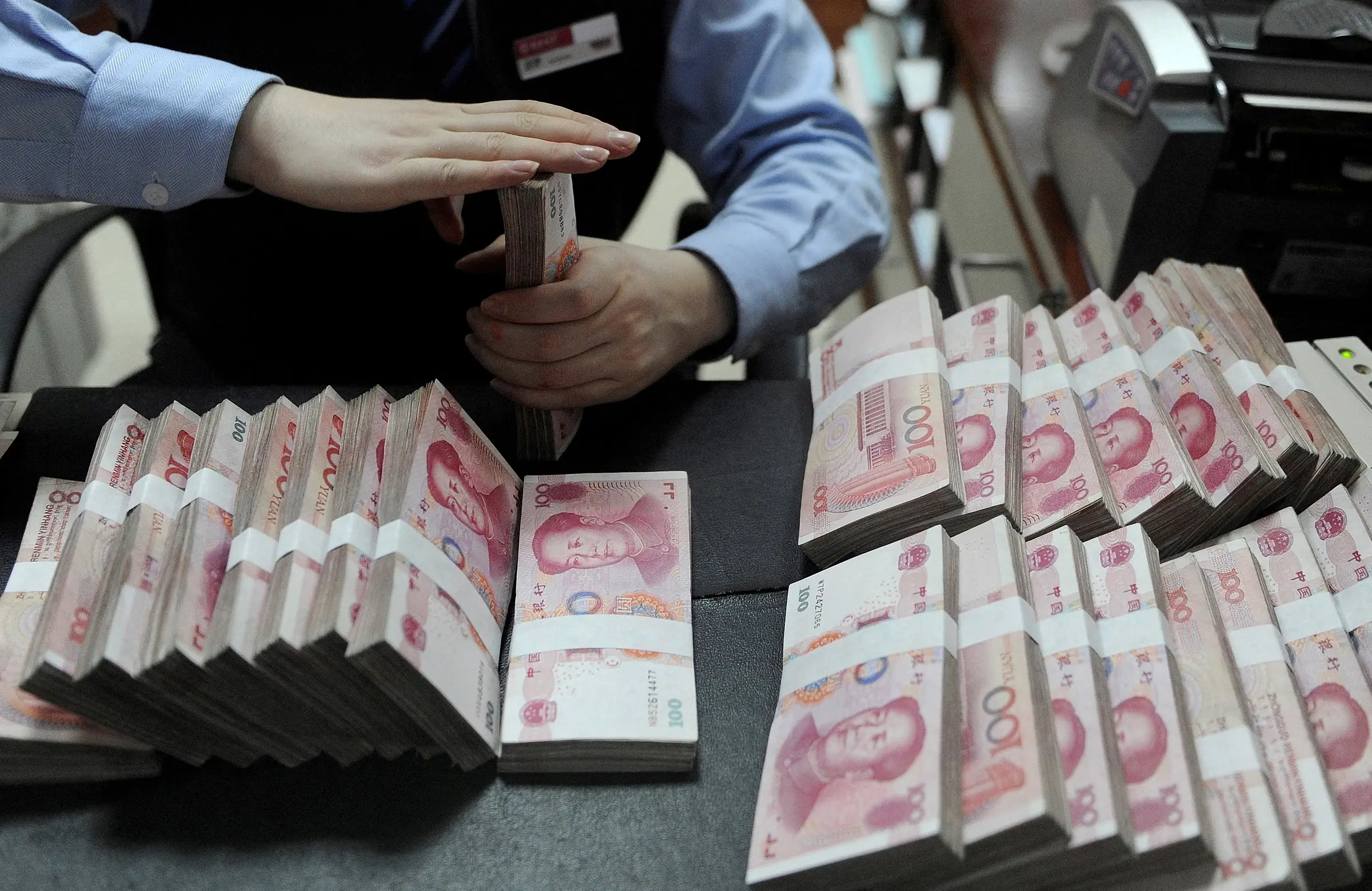 d9wrrw china yuan reuters 1745550512 5339 6084 1745550762
