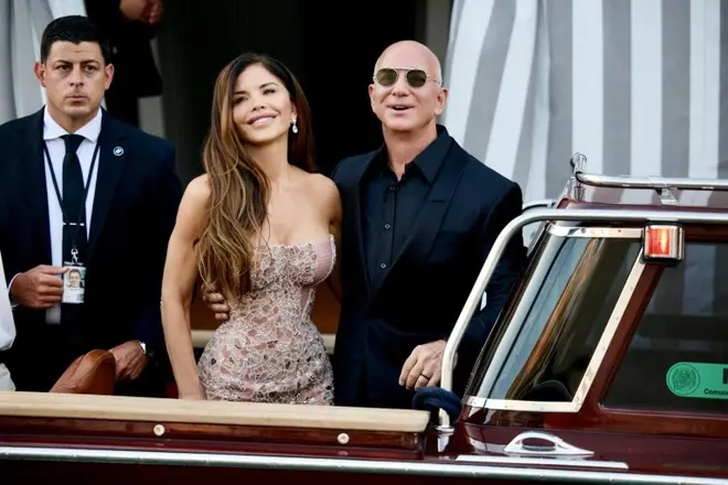 Jeff Bezos and Lauren Sanchez