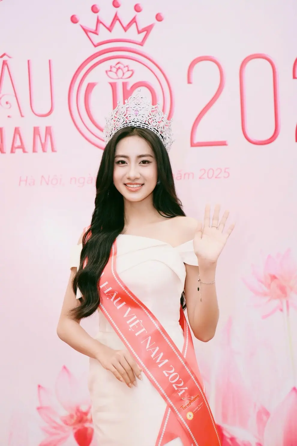 f7hqzw_hoa-hau-dung-baidocx-1751382967828.webp