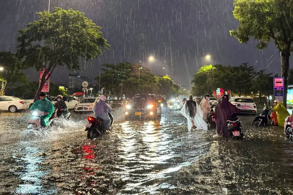 Cảnh báo người dân nâng cao cảnh giác với mưa bão