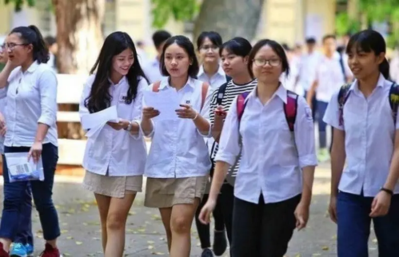 iaq3jm tp hcm cong bo danh sach gan 1000 hoc sinh duoc tuyen thang lop 10 cong lap1 19070653