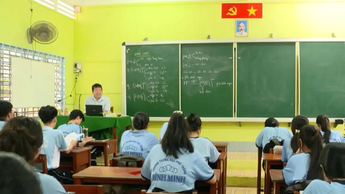 iji6ai tot nghiep 1 0