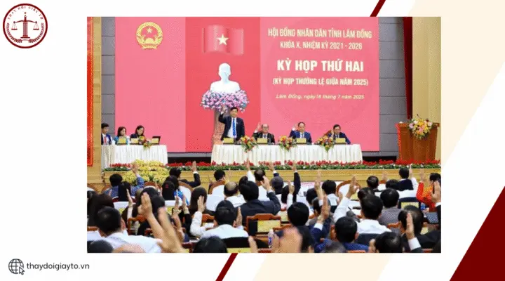 koqe13 Hoi dong nhan dan tinh Lam Dong khoa X nhiem ky 2021 2026 thong qua nghi quyet ho tro can bo. Anh Lam Duc 720x400 1