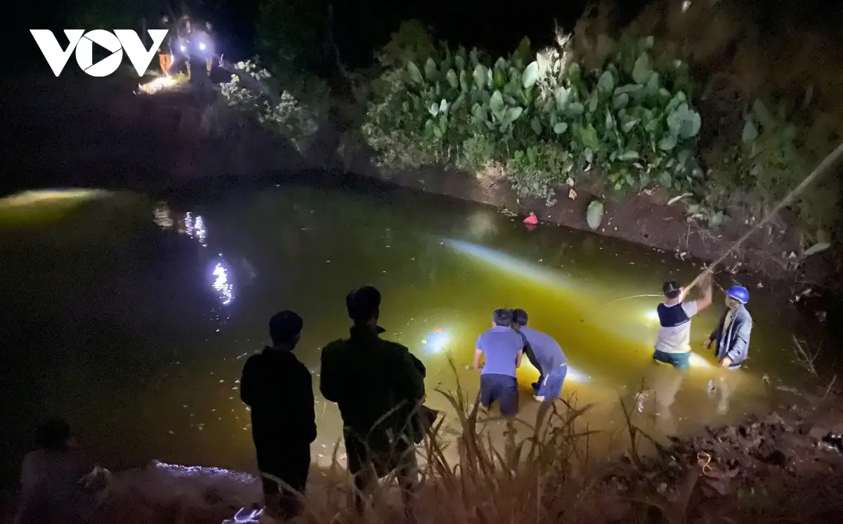 l8phn6_dak_nong_day_manh_phong_chong_duoi_nuoc_1.webp