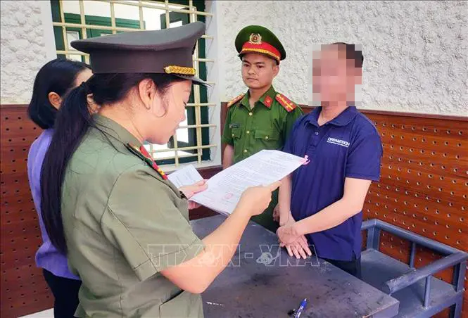 Phóng viên đưa tin