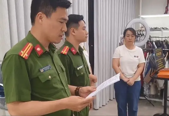 n1oo2w statictttc.kinhtedothi.vn zoom 1000 uploaded nguyennhuquynh 2025 07 10 chu shop online dmjq