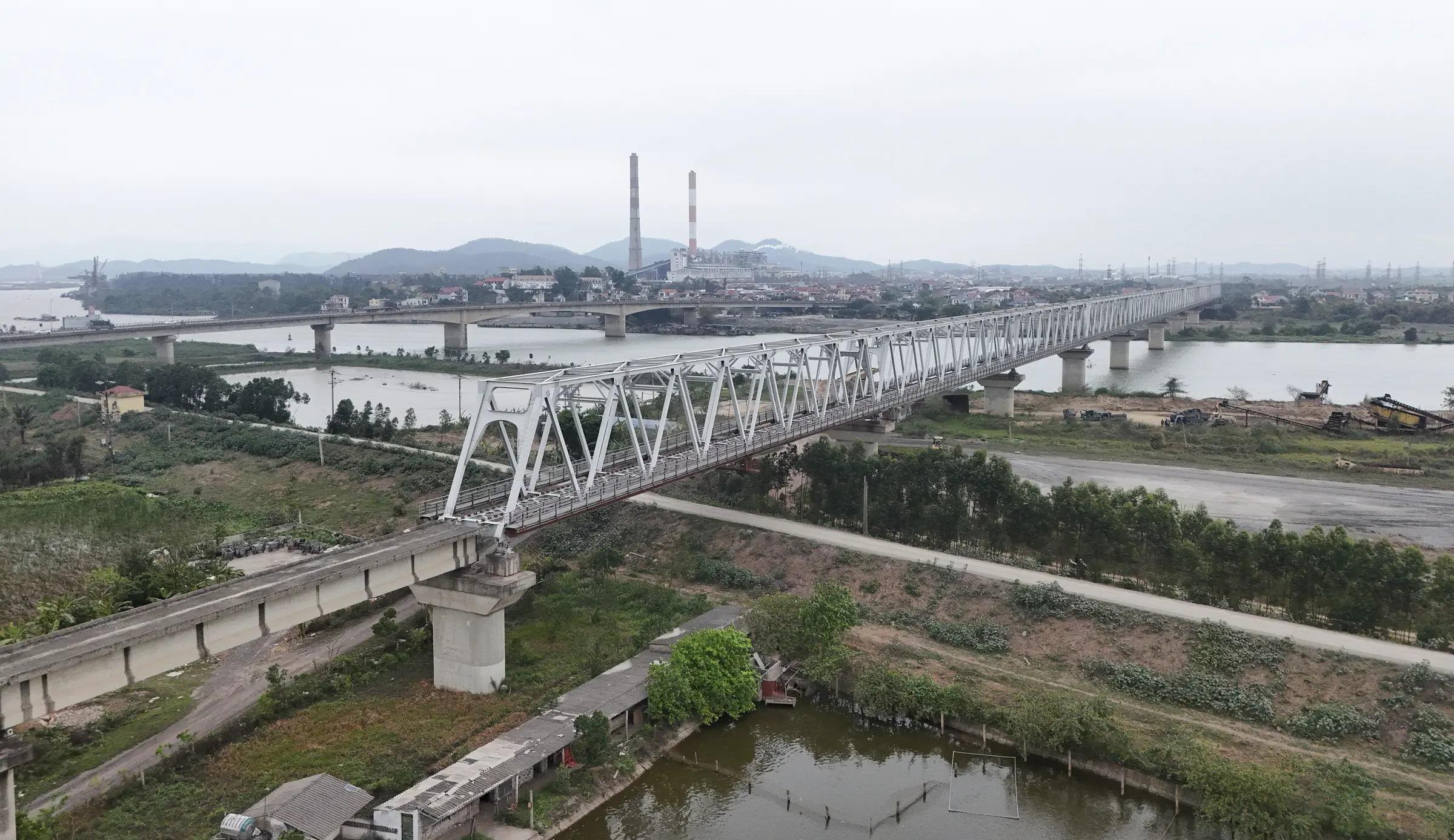 Tầm nhìn về tuyến đường sắt cao tốc Hà Nội - Hạ Long