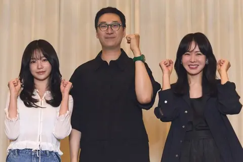 pg4r8h son ye jin 1 17530639427491802795908