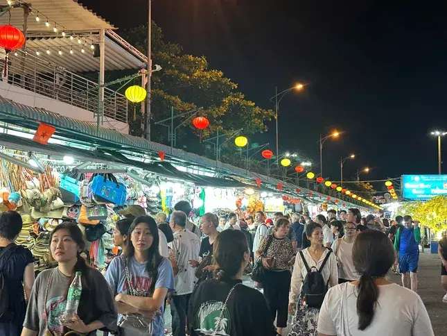 Nữ du khách đăng video gây tranh cãi