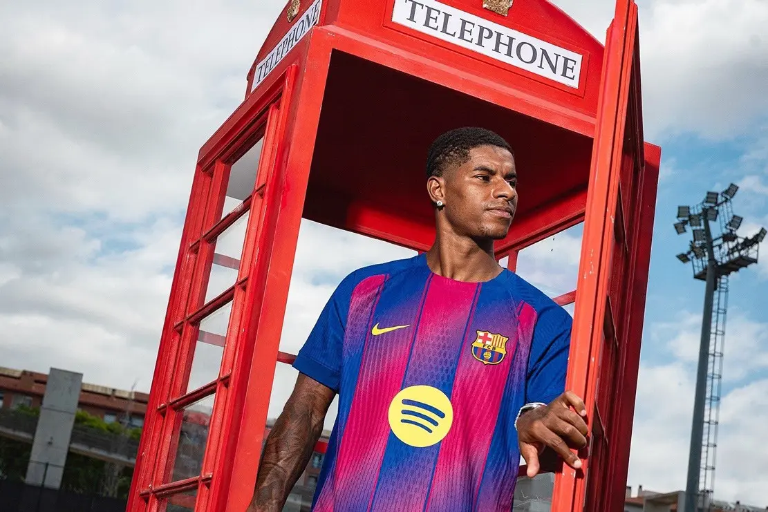 u0t960 rashford ra mat barca toi cam thay nhu dang o nha 120