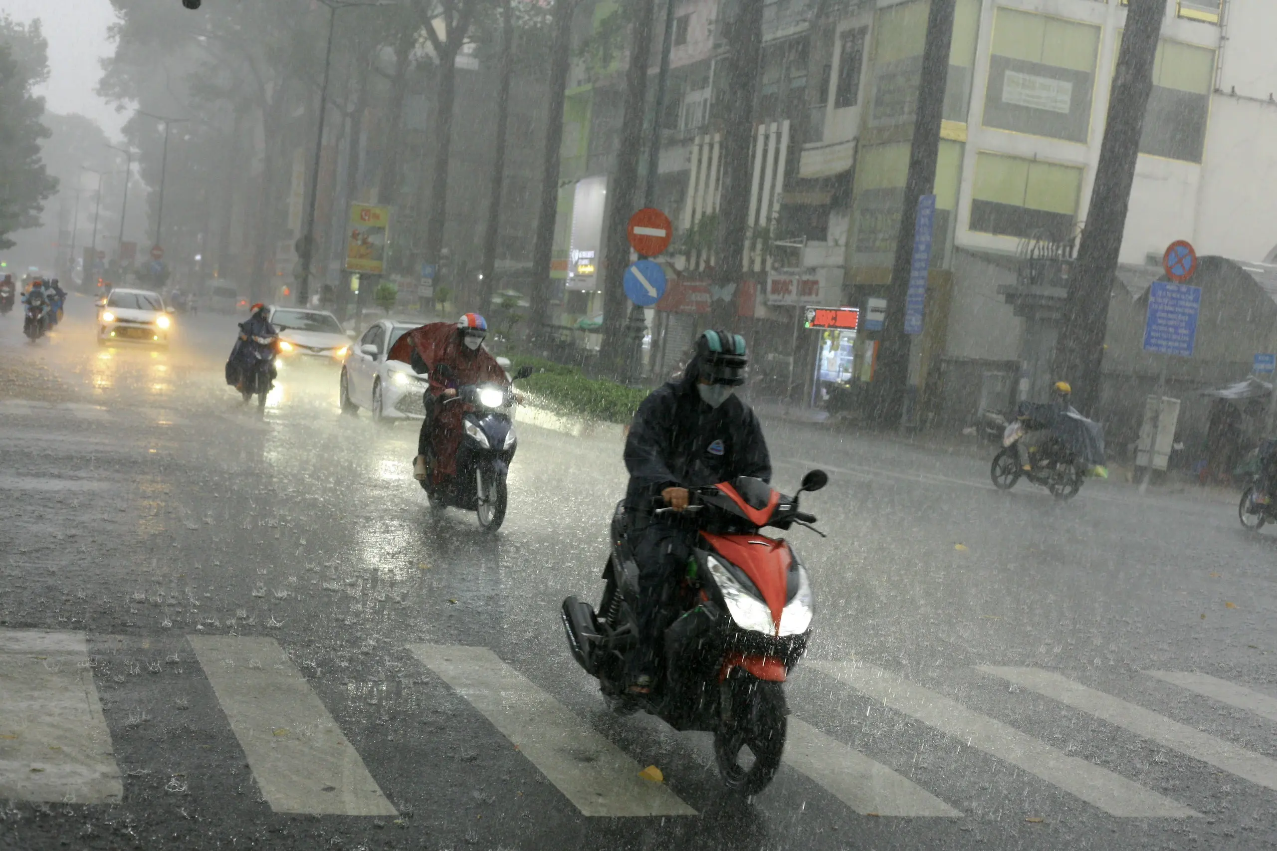 Nắng nóng miền Bắc