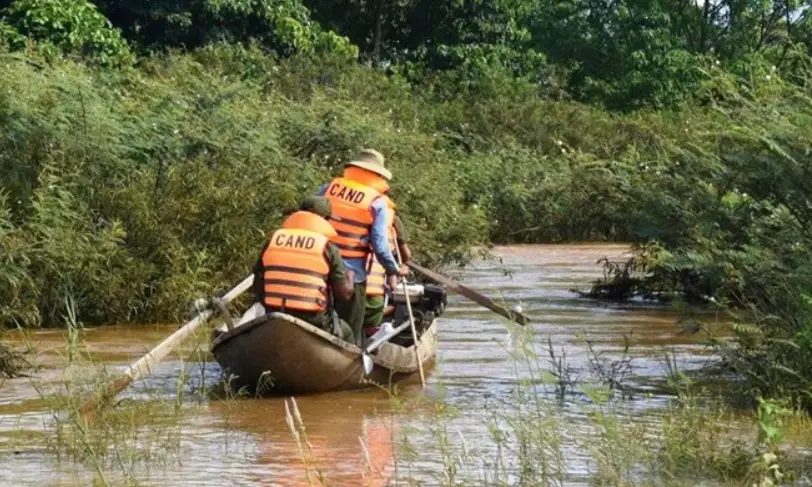 Cầu tràn Thạch Nham