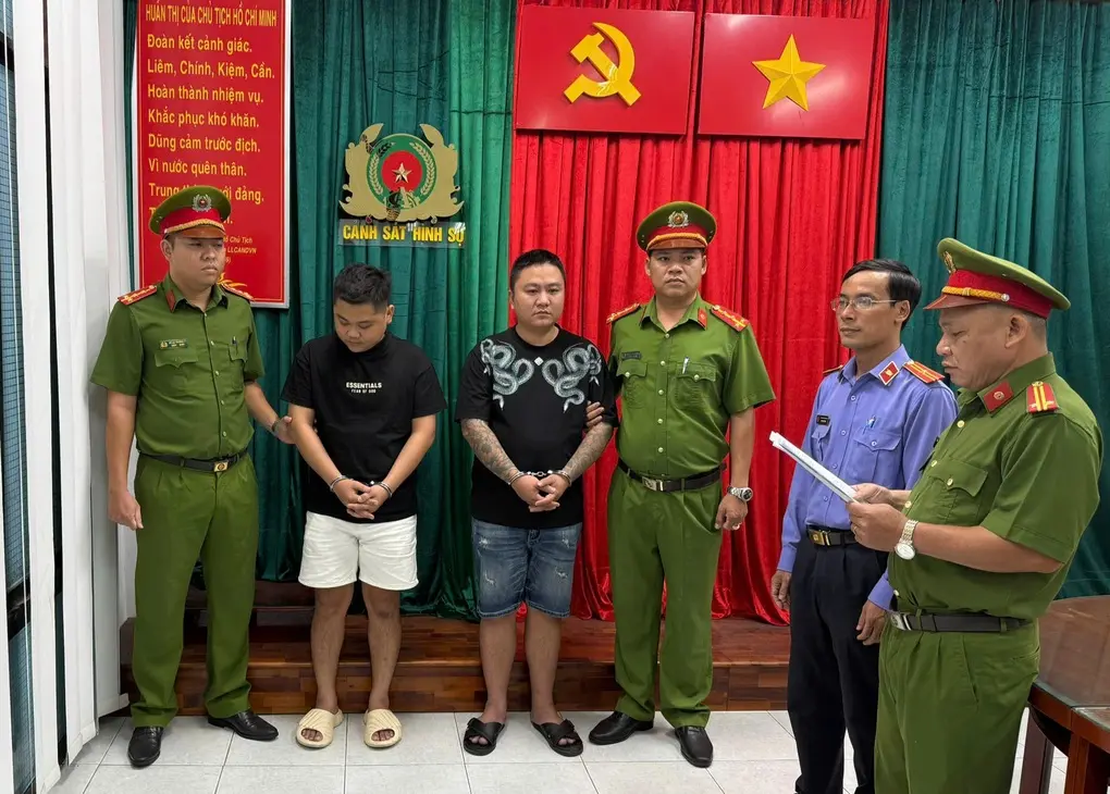 Công an bắt giữ đối tượng