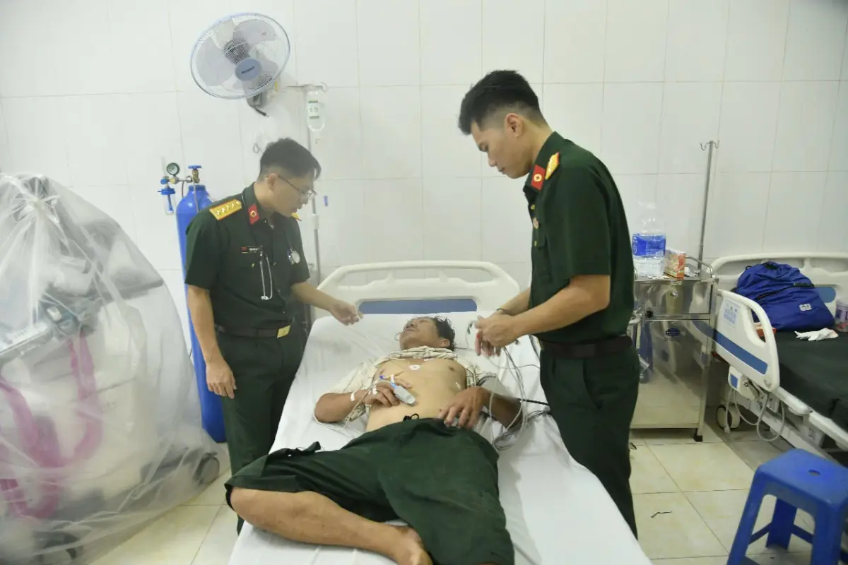 Cấp cứu ngư dân