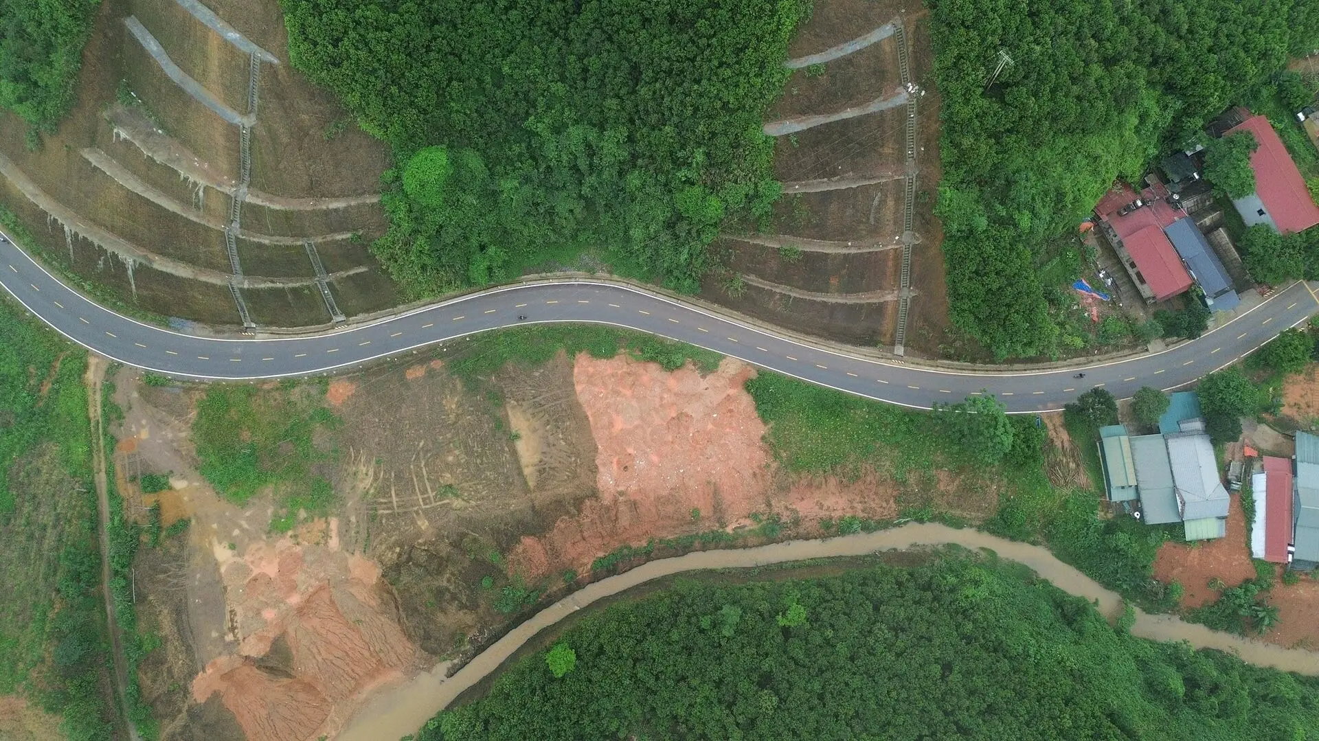 y74lgd 36628080 1 0 2835