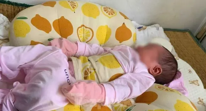 bé sơ sinh bị bỏ rơi ở Lạng Sơn