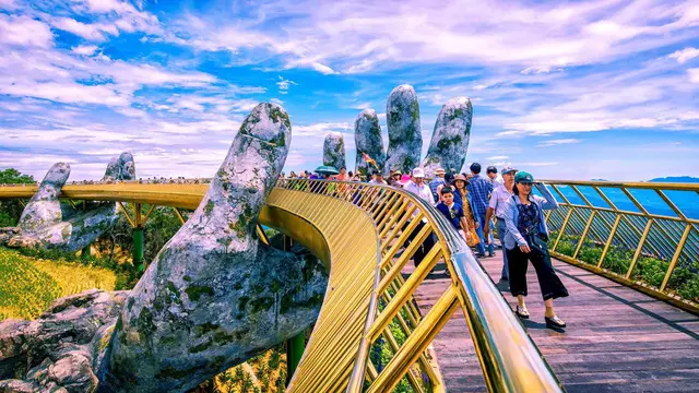 Hợp tác du lịch