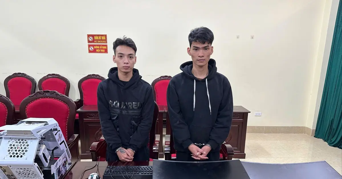 2lc8x1 ru lam tiktok kiem tien hai thanh nien lua gan 4 ty dong cua mot phu nu 2751 65