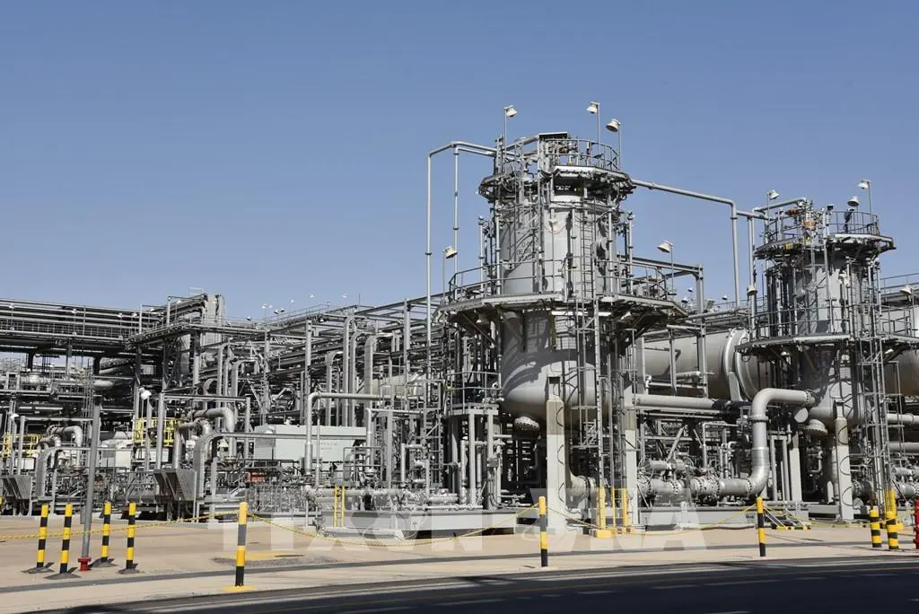 5xn5dd 181051 gia dau giam 1 sau khi opec day manh tang san luong