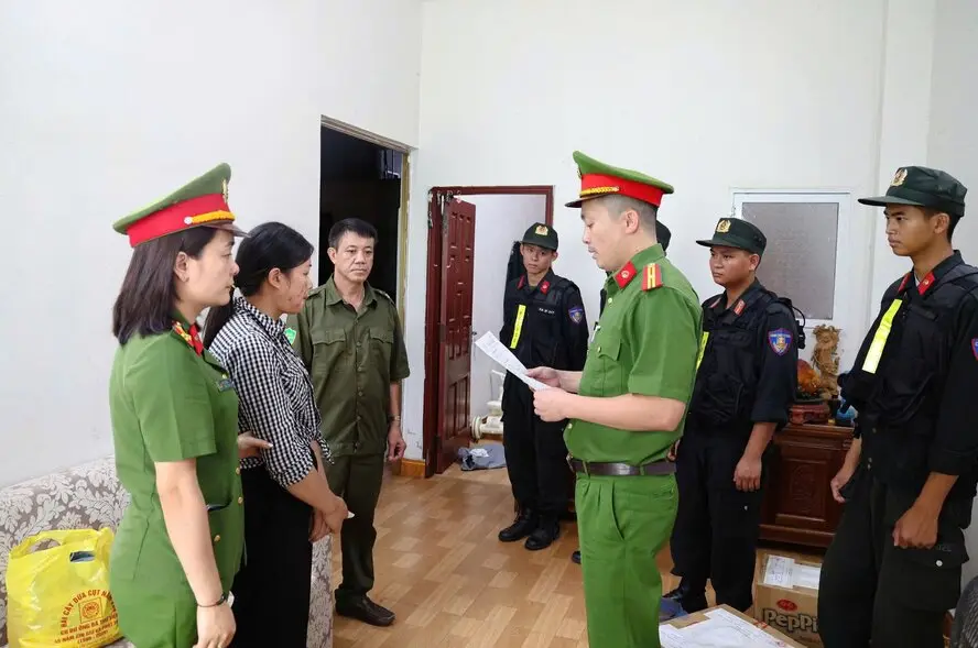 7m7420 Cong An Kham Xet Noi