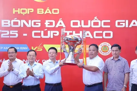 a2hj2r sieu cup 1754384433275470742028