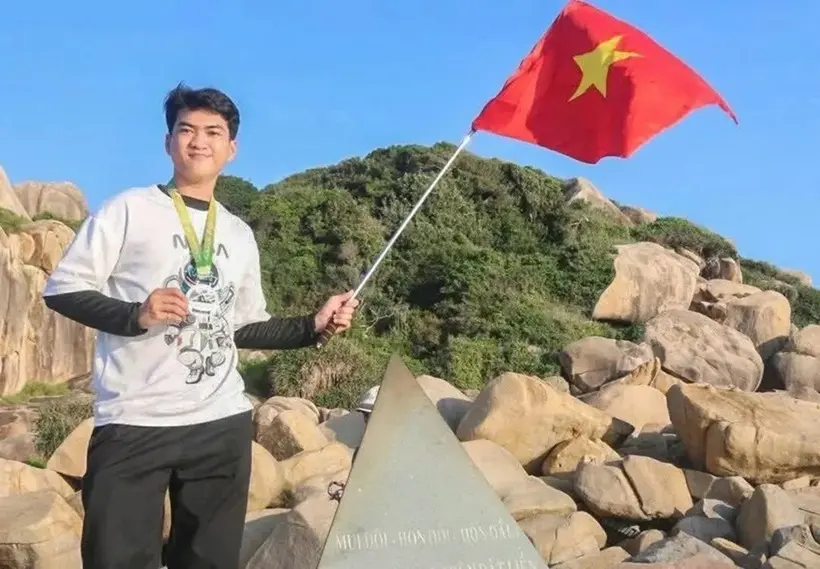 b1tus9 danh tinh nam thanh nien mat tich khi leo nui hoang nguu son o khanh hoa 1 12184654