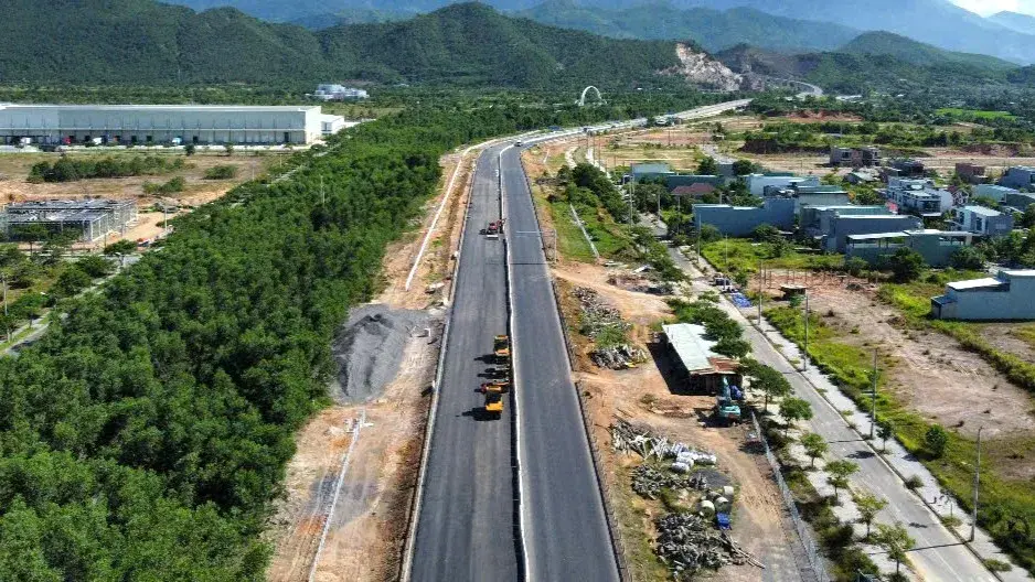 cly83u cao toc hoa lien 1 3118 2701.jpg