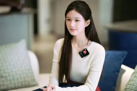 et1jon 9c47c0815910d04e8901 17543546866571201997080