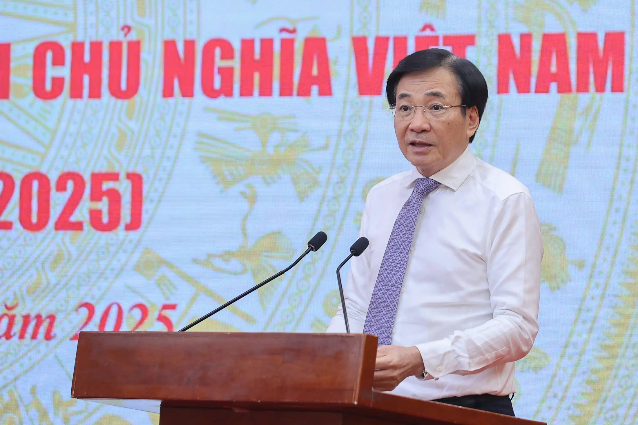 ewgr4g tran van son 175516045498143690665