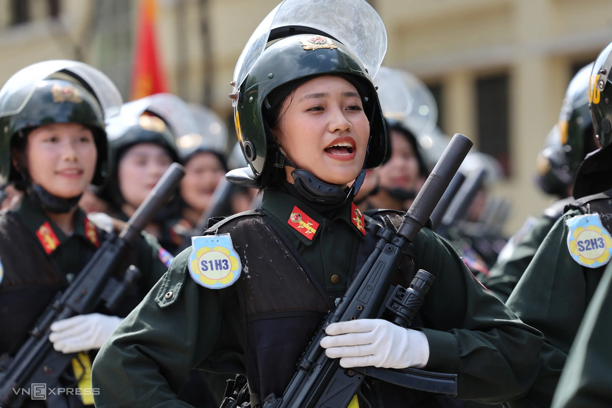 g7s9gi bong hong 2 jpg 1755748239 9914 1755748391