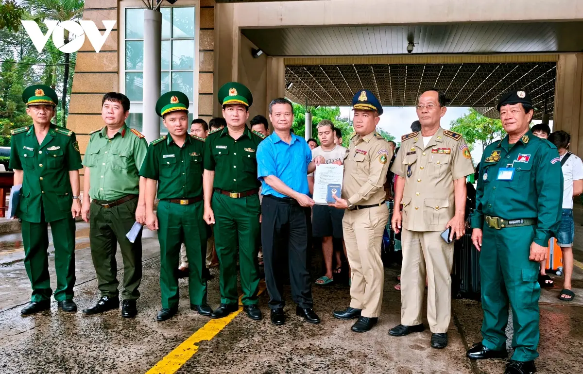 hjtcw0 CO 20QUAN 20CHUC 20NANG 20BAN 20GIAO 20TIEP 20NHAN 20CONG 20DAN 20VIET 20 20NAM 20TU 20CPC