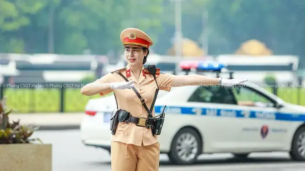 jnl9ot_61865bcf-f13d-4145-a875-480f0af2f3ed-821.webp